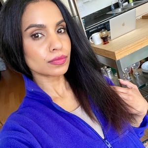 Meet your Posher, Riya